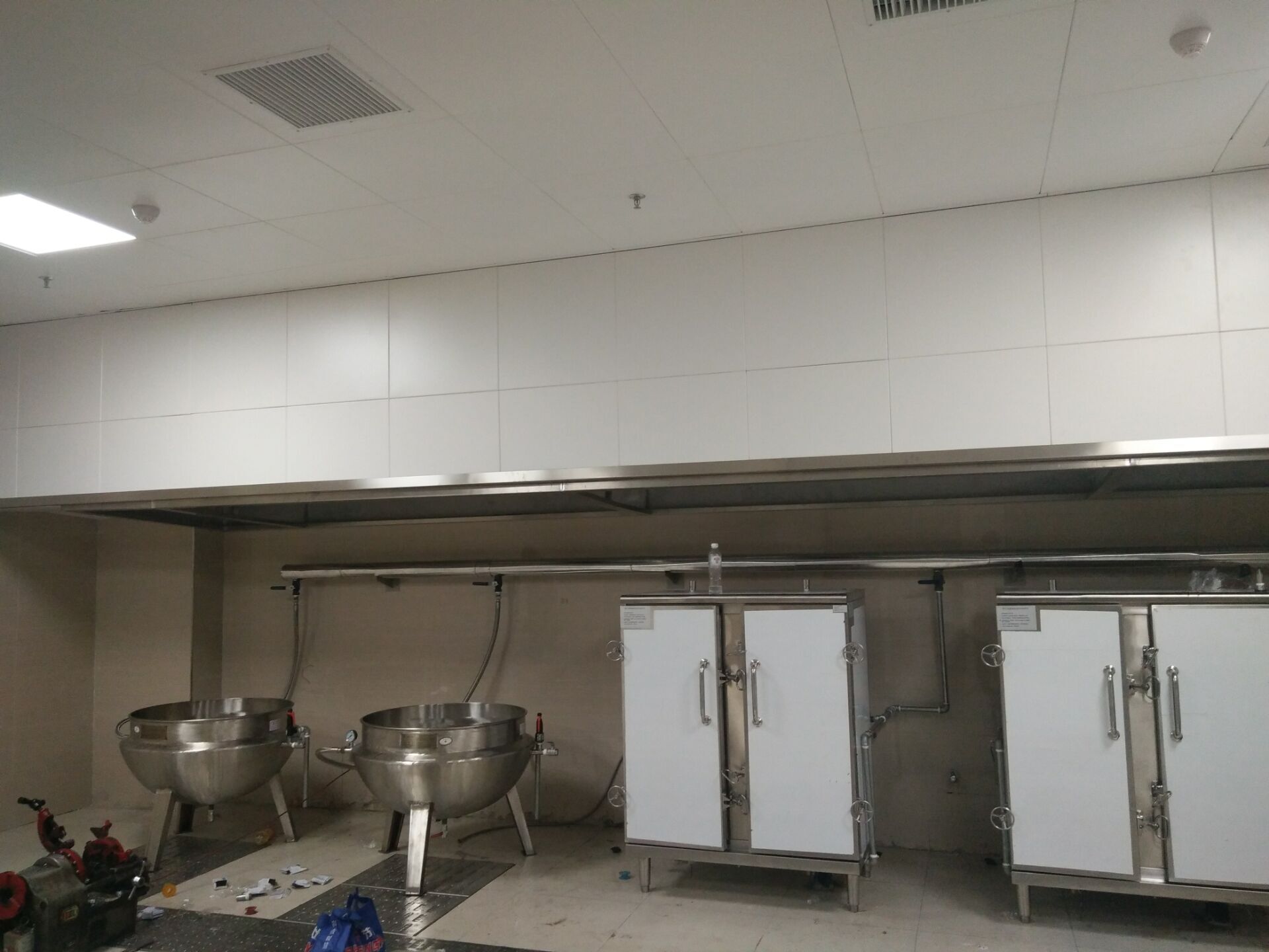 我司明萊能源現(xiàn)擬采用燃氣蒸汽蒸氣機發(fā)生器對將軍、天河酒店進行蒸汽節(jié)能改造。